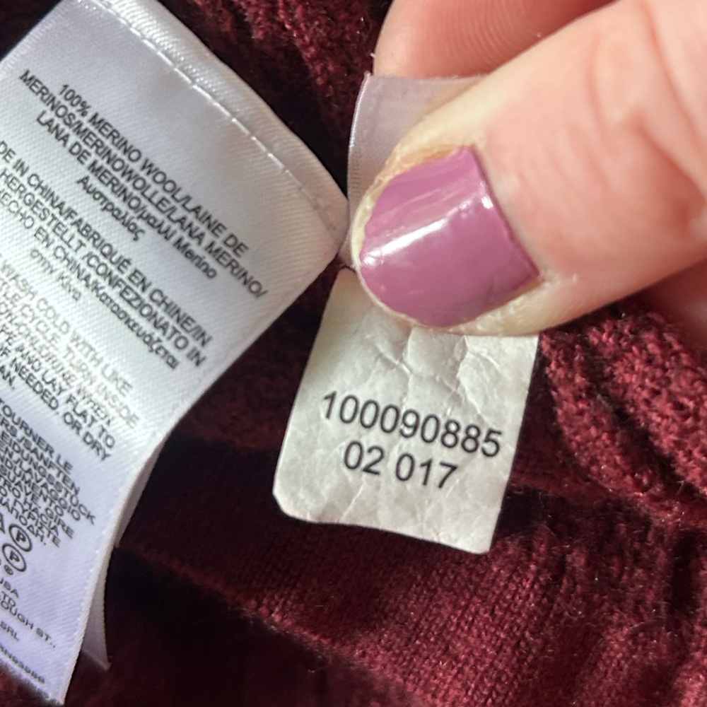 BROOKS BROTHERS Burgundy Cable Knit Merino Wool Sweater Luxury Academia Size M - Picture 12 of 12